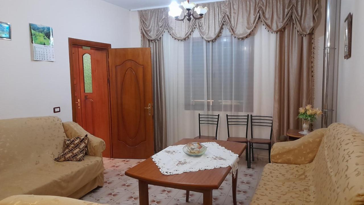 Cortina House Berat Kuçovë Exterior foto