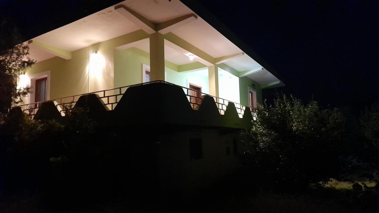 Cortina House Berat Kuçovë Exterior foto